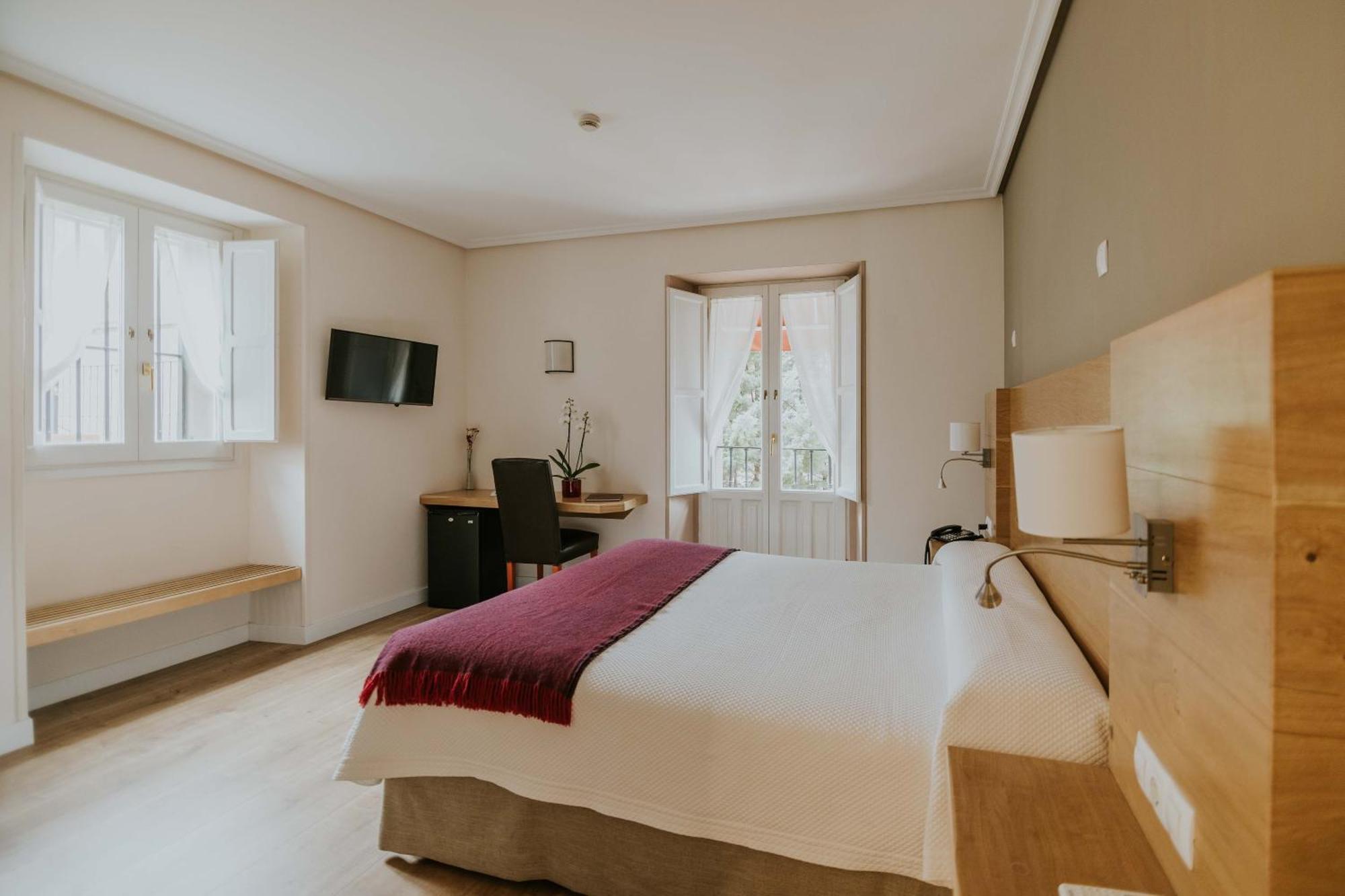 Hotel Arrope Haro Eksteriør billede