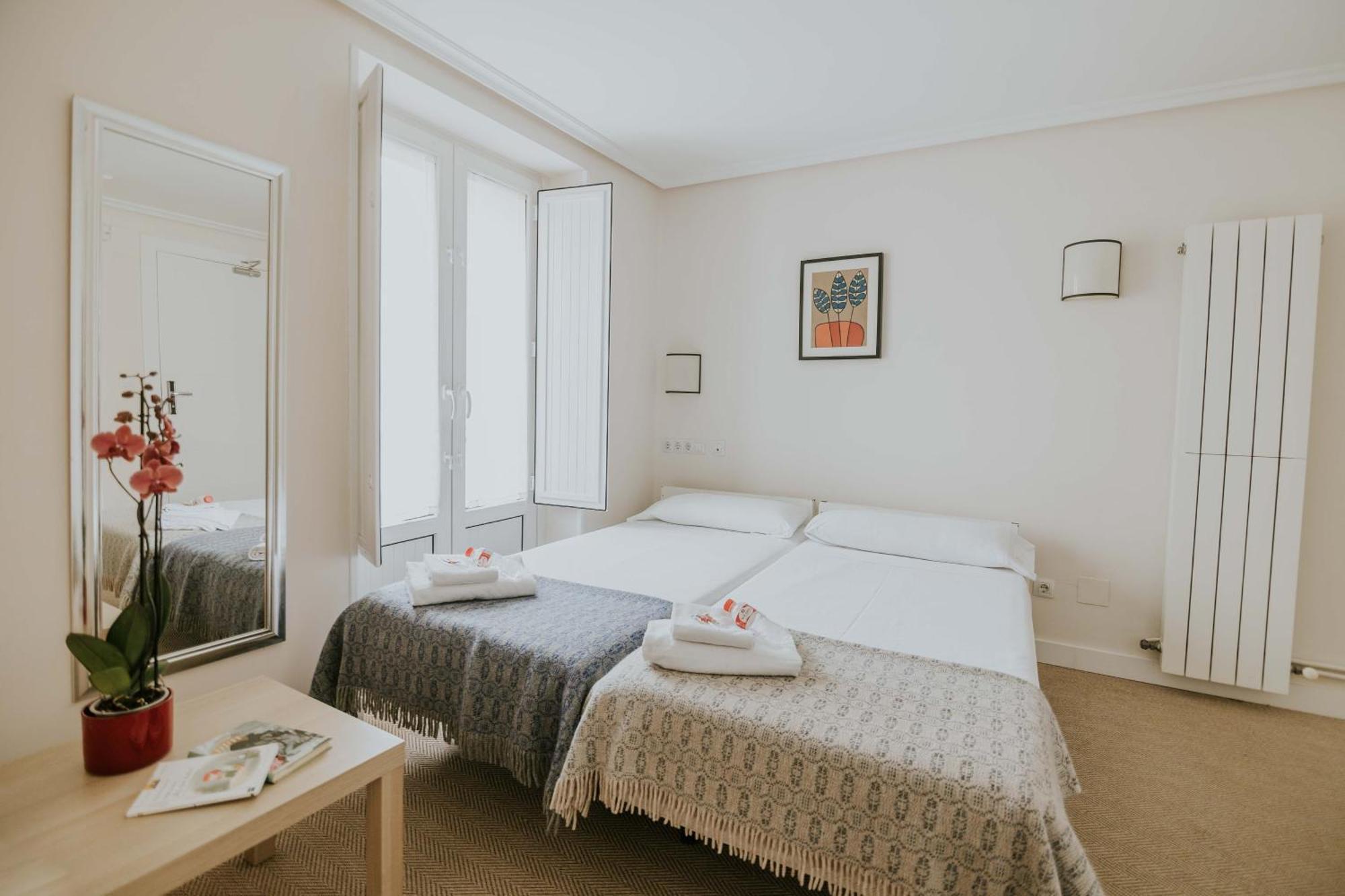 Hotel Arrope Haro Eksteriør billede