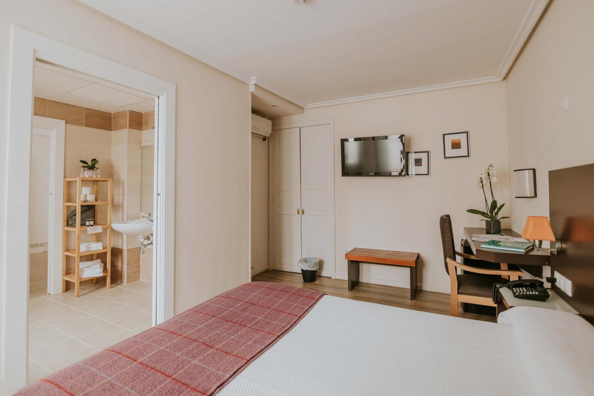 Hotel Arrope Haro Eksteriør billede