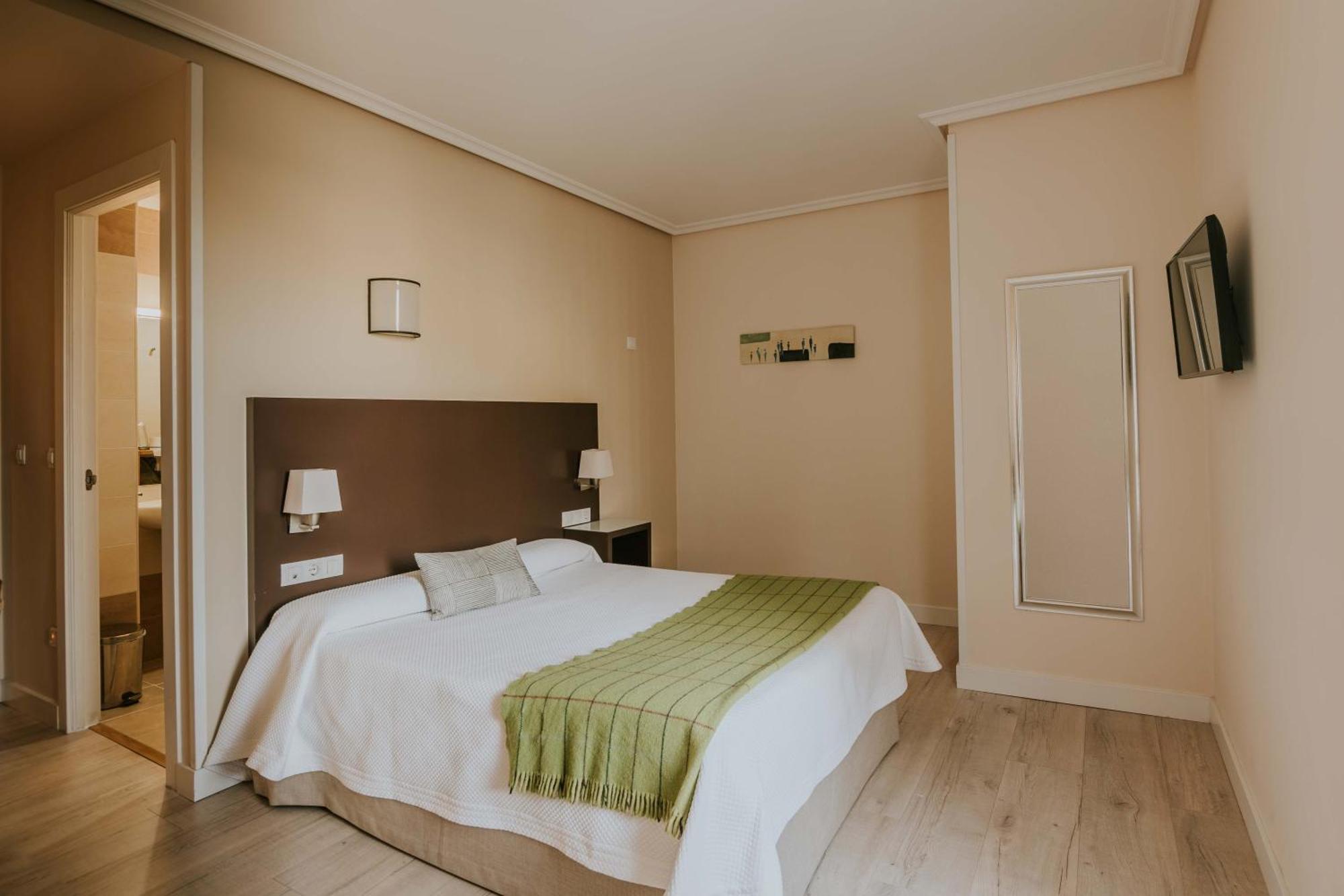 Hotel Arrope Haro Eksteriør billede
